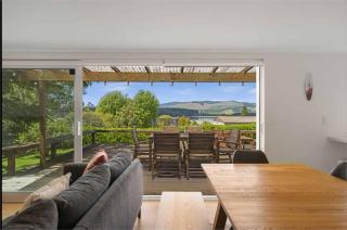 Modern Lake View House - 3