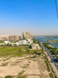 Exclusive 29th Floor Classic Apartment with Panoramic Nile View - 6