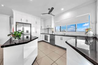 Panoramic Oceanview Villa - 5