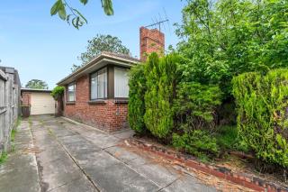 Spacious 3BR House - 1