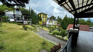 X4 VILLA with pool Villa Istana Bunga by YourHome - 3