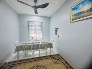 Nawra Iman Bayu Homestay - 1