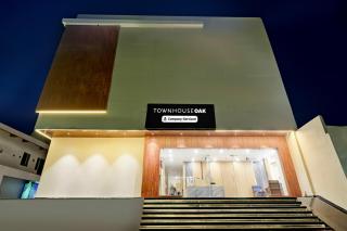 Super Townhouse Oak Army Aviation Base Jhansi - 0