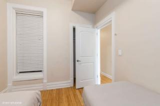 Wrigleyville Getaway - 4