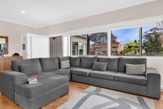 Whale Song - pet-friendly home steps to the beach - 3