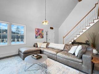 The Mendon House Brought to you by GetAway Vacations - 2