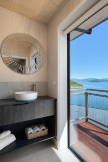 Kahikatea Bay Retreat - 5