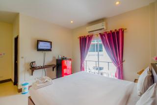 Baan Yuyen Karon Guesthouse - 9