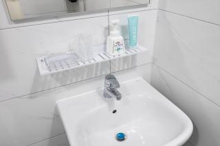 Happy House,Hakdong Station 5 minutes,Open Special Price,Comfortable 1st Floor,Gangnam Station,Sinsa Station,Spacious 2 Rooms,Queen 3,Family,Group,Up to 6 people - 7