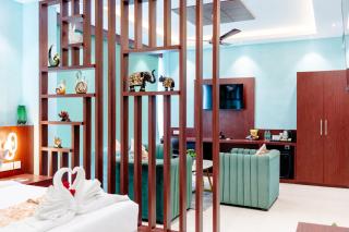 MISTWOOD Holidays & Resorts - 8