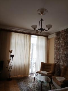 Просторная, двухкомнатная квартира в престижном районе города Баку - 7