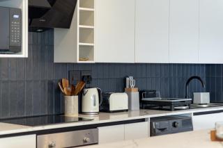 Luxe Panorama Retreat - 5