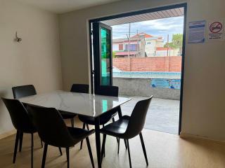 Spacious 3BR Home with Private Pool & BBQ 11 Pax - 6