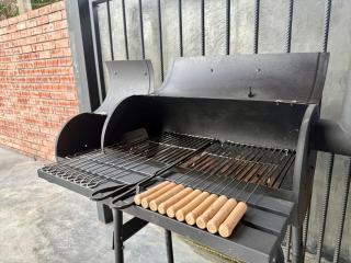 Spacious 3BR Home with Private Pool & BBQ 11 Pax - 2