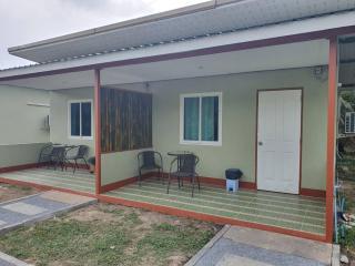 Baan Suan Palm Lanta Long Beach - 8