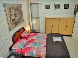 Ivory Room, AC, Smart TV, Ensuite, Independent Homestay - 3