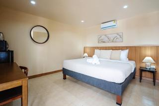 Peridot Pool Beach - 3