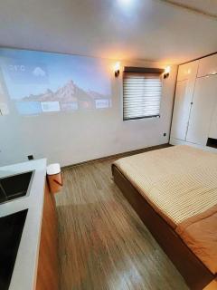 Natural Light STU 402 Near Uncle Ho's Mausoleum - 6