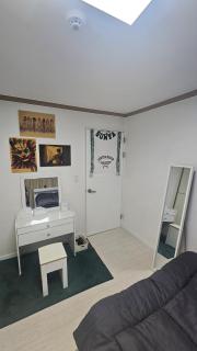 HiMIN Guest House and give you 1room and Host live same house - 6