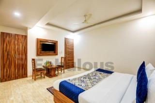 Hotel Fabulous - Delhi International Airport - 6