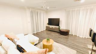 Modern Family Retreat in the Heart of Brabham - West Swan - 7