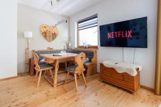 Bergkristall Ruhe und Aussicht auf 1100m - 8