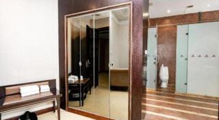 Qingdao Danube International Hotel - 9