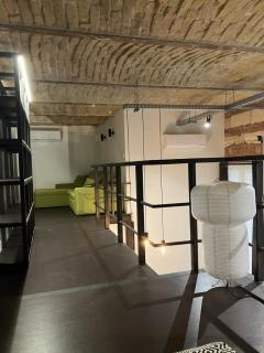 The Budapest Loft - 6