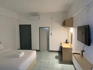 SLEEPLESS ROOM Phitsanulok - 4