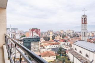 1 Min to Center Apartment with Panoramic View - 9