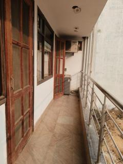 Independent Floor - 1