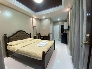 Daniel's Comfort Studio - 7