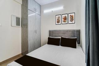 SPOT ON by OYO Vasantha Suits - 9