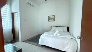 Nia Kasih Homestay - 9