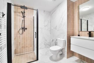 City appartments - parking, self check in, terrace - 8