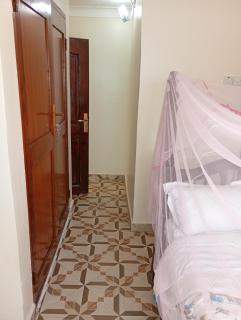 The Lakeside Beach Hotel - 7