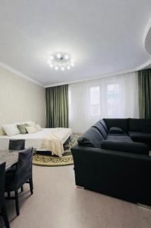 201 Топ локация возле Байтерека для 1-8 человек с 3 большими кроватями - 4