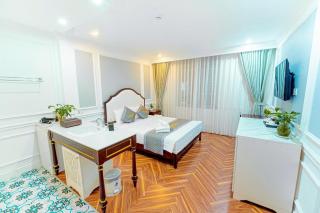 Golden Sun Hotel 8 - SECC Exhibition - 8