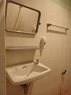 D Love Gueshouse - 8