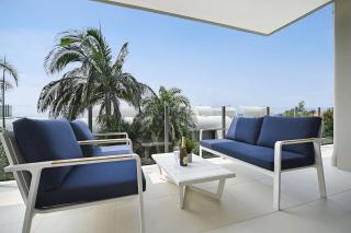 Coastal Chic with Heated Pool Quiet Location - 9