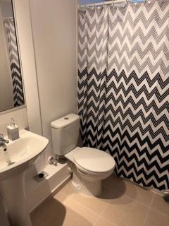 Comodo y cercano a la playa - 3