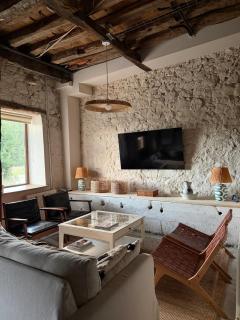 Casa de Piedra y Lombera - 0