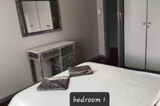 strand Holiday House - 6