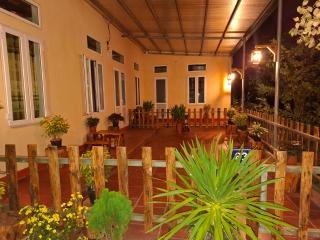 Happy House by the Mountain - 7