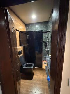 Lakeview Modern spacious apartment in the hills! - 6