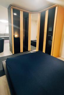 Top Infrastruktur, diskrete Lage, volle Aust FW Bernstein - 1