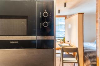 HelloCHALET - The Alpine Suite - Central Studio, Walk to Slopes - 6