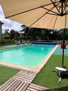 A timeless manor of discreet luxury and absolute privacy - 4