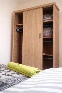 Budget private Room, Wifi - 9