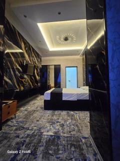 Комфортный апартамент с двумя спальнями со всеми удобствами - 5